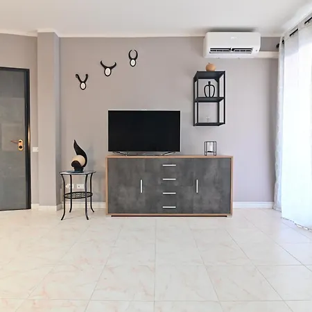 Izzhome Element Διαμέρισμα