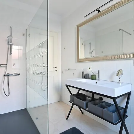 Izzhome Element Appartement Pula